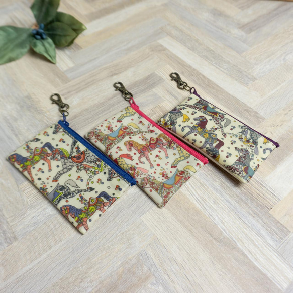 キーポーチ My Little Pace（マイ・リトル・ペース）　リバティラミネート生地 1枚目の画像