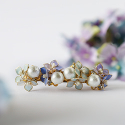 棉質珍珠和繡球花迷你髮夾 非常適合雨季的禮物：繡球花 繡球花 第2張的照片