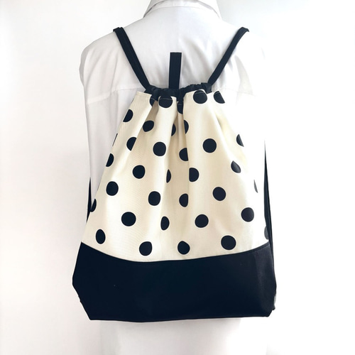 大人も使える 大きめナップサック／ミルキーポルカドット／A4対応・2