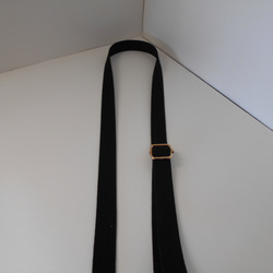 選べるイニシャル刺繍の帆布の サコッシュ　横型 ネイビーブラック 7枚目の画像