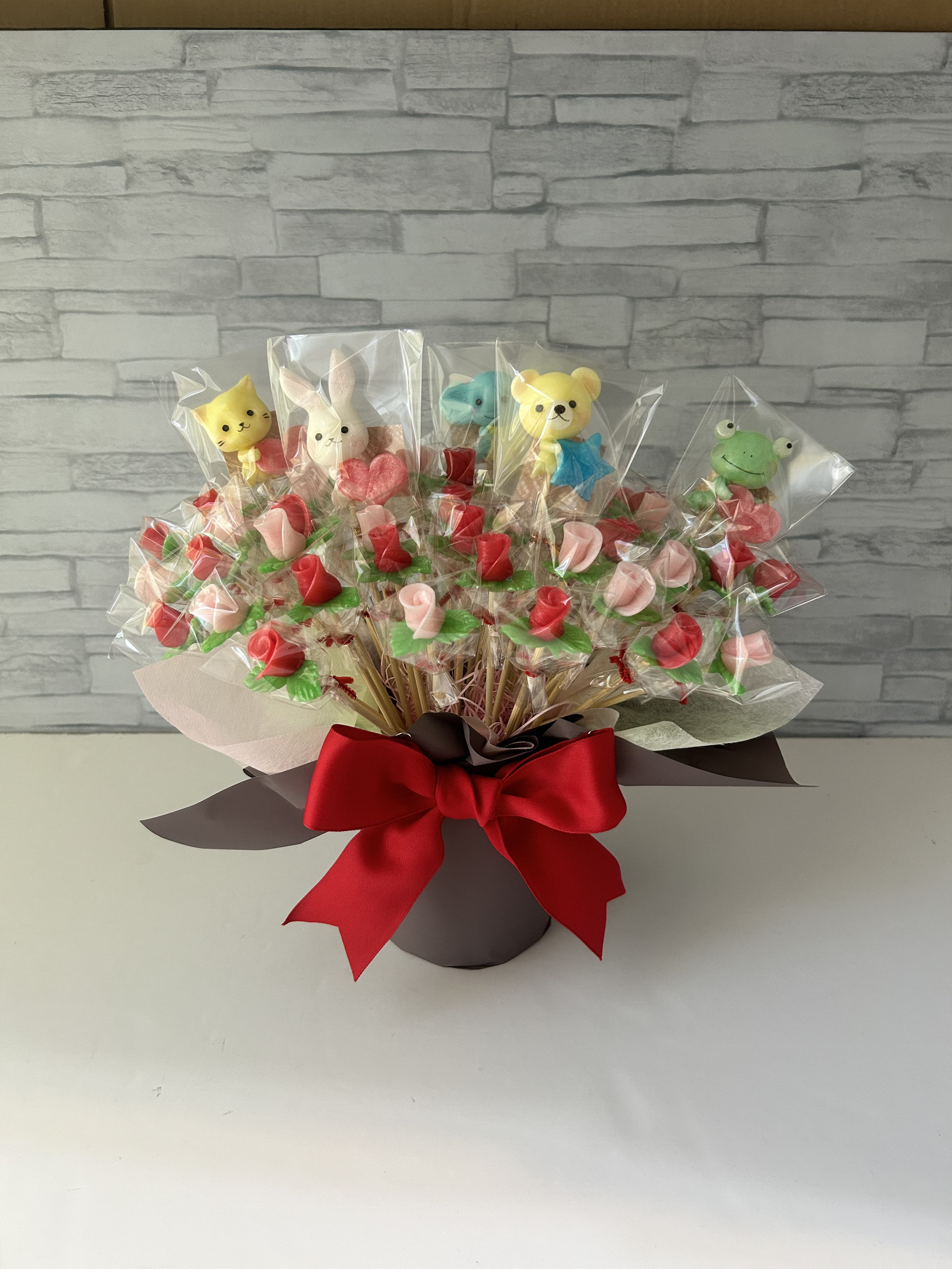 【お祝いギフト】ミニバラキャンディー５０本＆ハッピーアニマルキャンディー