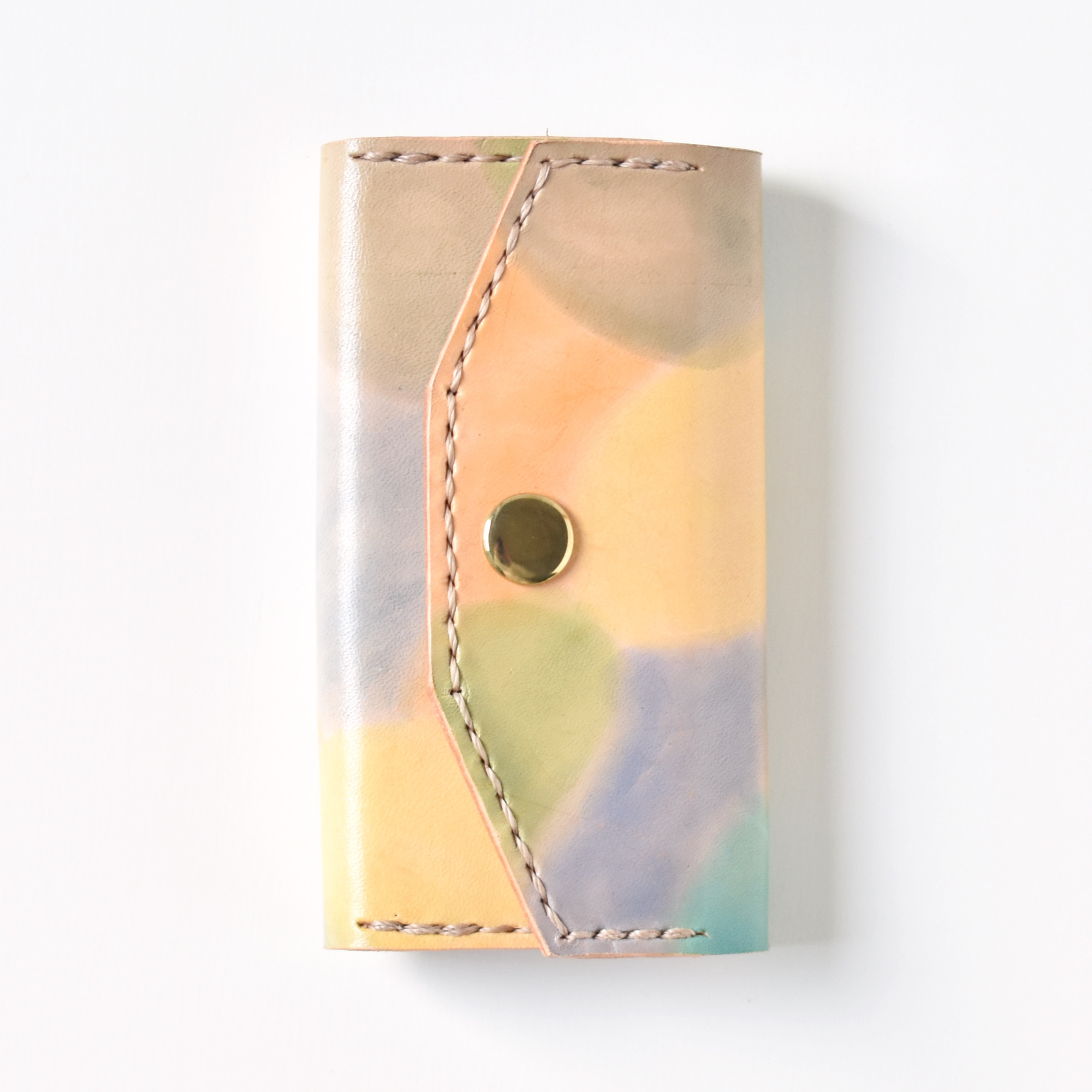 革の手染めケース 「石ころ（キーケース）」