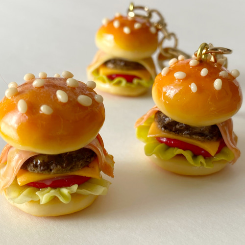 ハンバーガーのキーホルダー＊ベーコンレタスチーズバーガー
