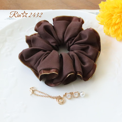 アムンゼン】フォーマルなシーンにお薦め☆上品な生地感が特徴のサテン