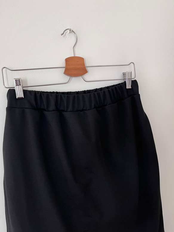 動きやすくて美しい。時短で叶う女性らしさと機能性。一体化レギンス&スカート。黒色 ポンチ生地　サイズ展開 LGSKPB 11枚目の画像