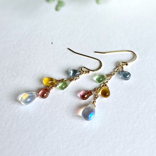 再販♡ 虹色シャボン玉の雫 ピアス/イヤリング ピアス（フック 