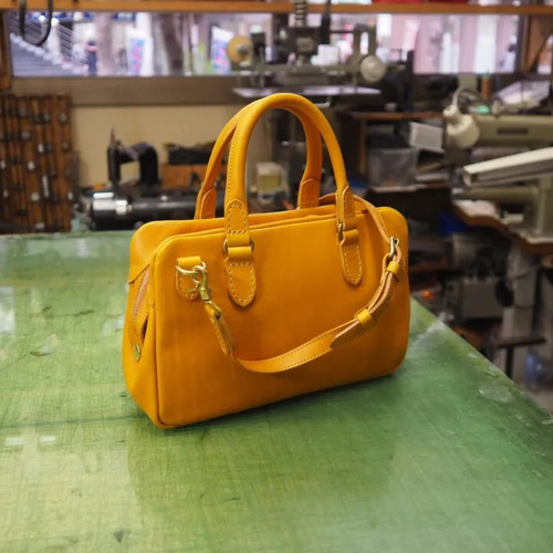 牛本革 ハンドバッグ シルバー金具 Sサイズ オレンジ 牛本革 ハンドバッグ シルバー金具 Sサイズ オレンジ