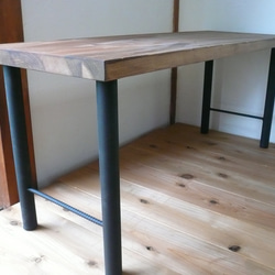 天然木とアイアン丸脚のダイニングテーブル　インダストリアル　テーブルのみ 2枚目の画像