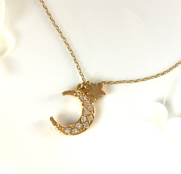 月と星⭐️のスライドボールネックレス ゴールド ネックレス