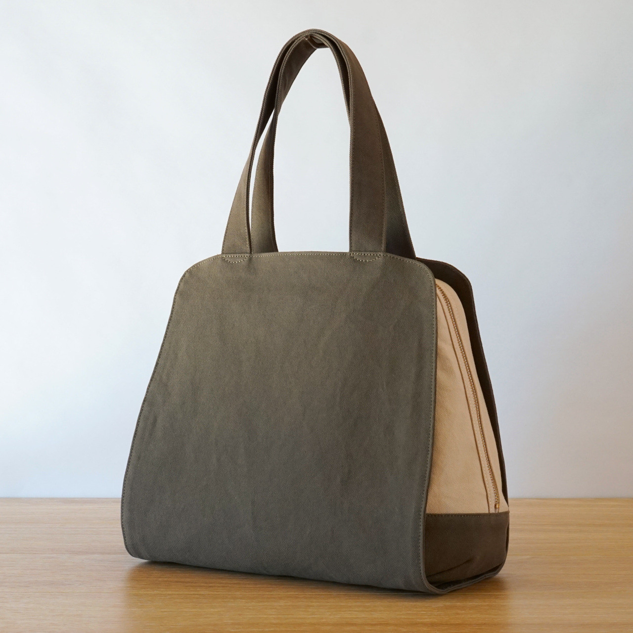 モンブラン / カーキ × アイボリー 【受注制作】 Trocco 帆布バッグ