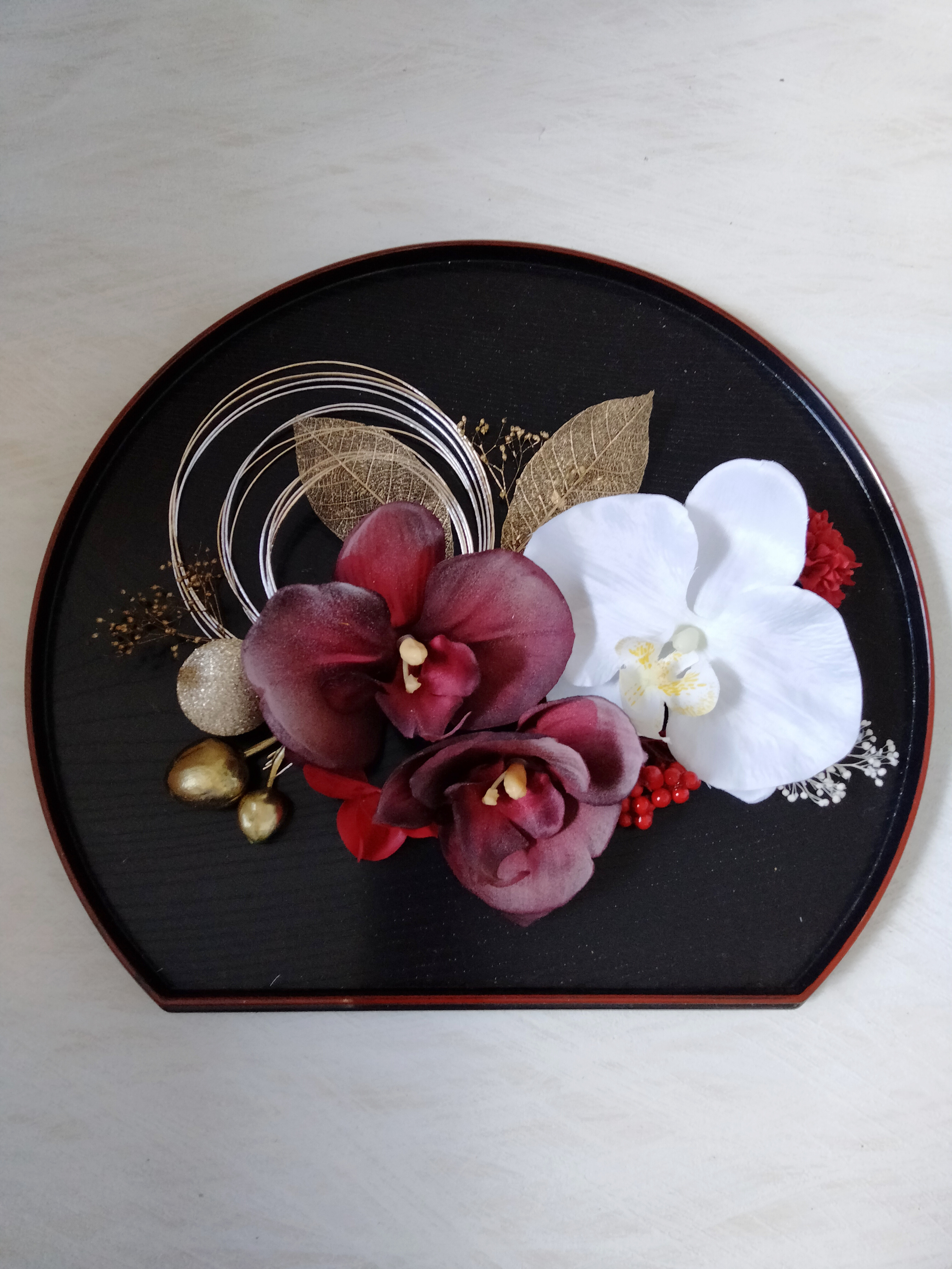 Y1　白とワイン色の胡蝶蘭　ドライフラワー　卒業式髪飾り　成人式髪飾り　結婚式髪飾り　成人式　卒業式　色打掛　袴