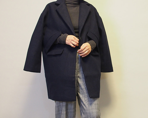 冬支度！特別価格・5日以内発送】2wayで着られるケープコート(ネイビー