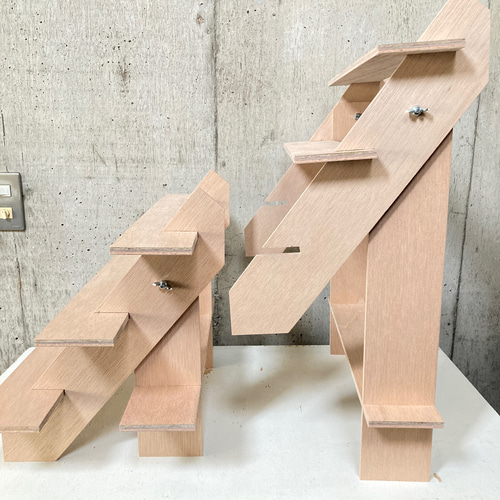 什器 ひな壇5段/背面1段/50幅/普通合板〈上質材〉 組立式 イベント什器