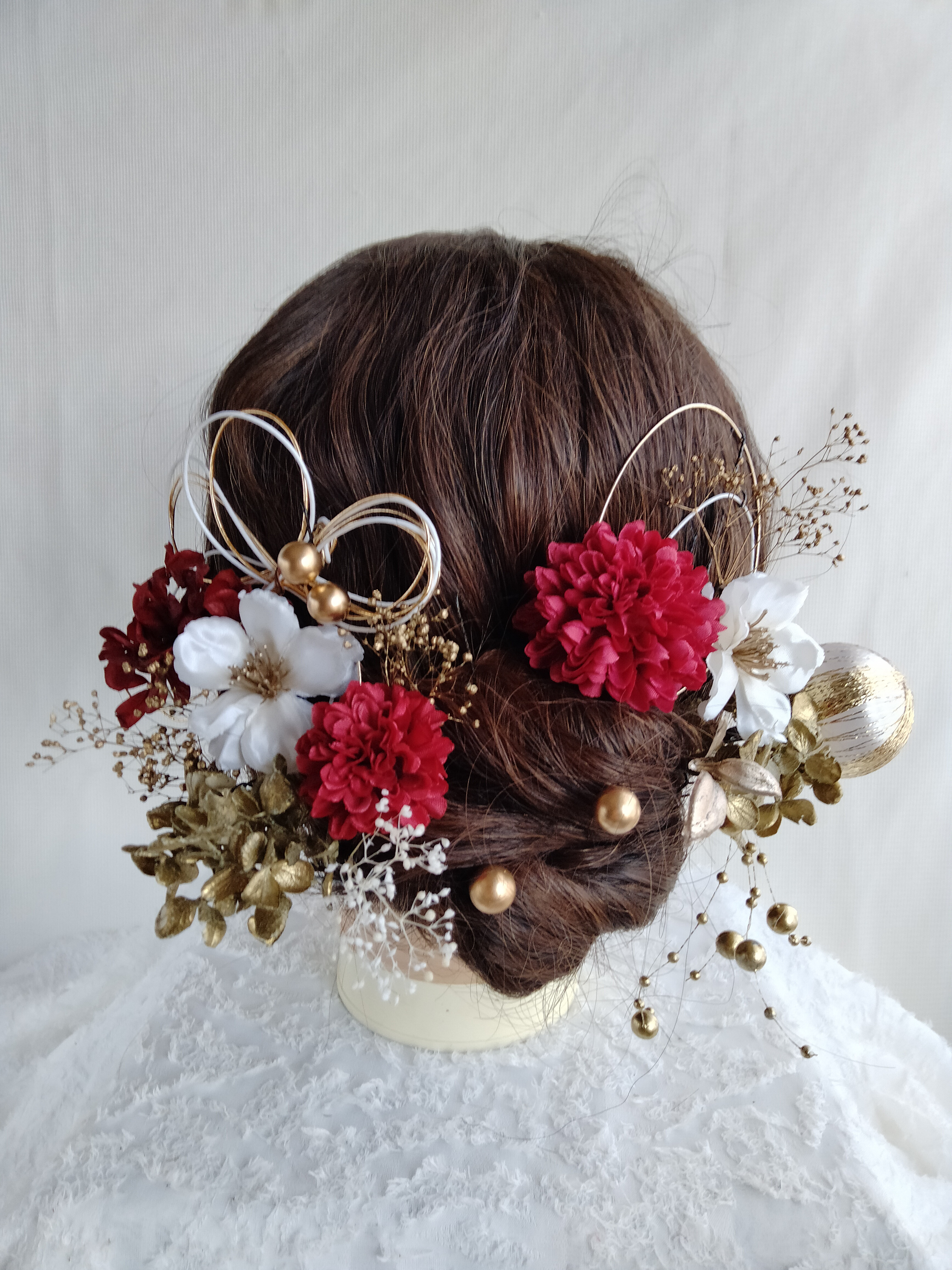 赤白金の林檎の花の髪かざり　紅白　白無垢　水引　水引き　水引アレンジ　水引きアレンジ　髪飾り