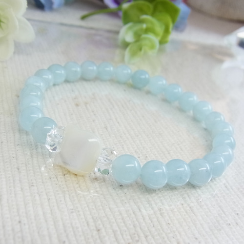 ぷっくり 猫モチーフ アクアマリン 幸せ恋ブレス 愛され石 神秘的 輝き