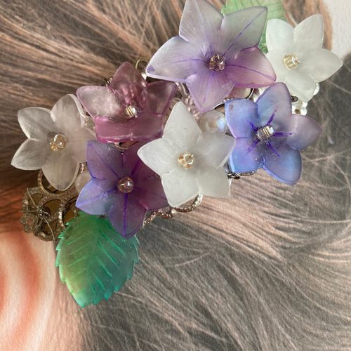 虹色グラデーション紫陽花入りのバレッタ♡ 0_4c8bcd87502bf09e154479a84c95