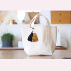 4色タッセル付きトートバッグ トートバッグ cle 通販 6019713