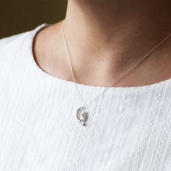 月と猫のシルバーペンダント（アイオライト） 4枚目の画像