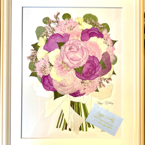 あの時の感動そのままに、ブーケを押し花額に残しませんか？幸せの