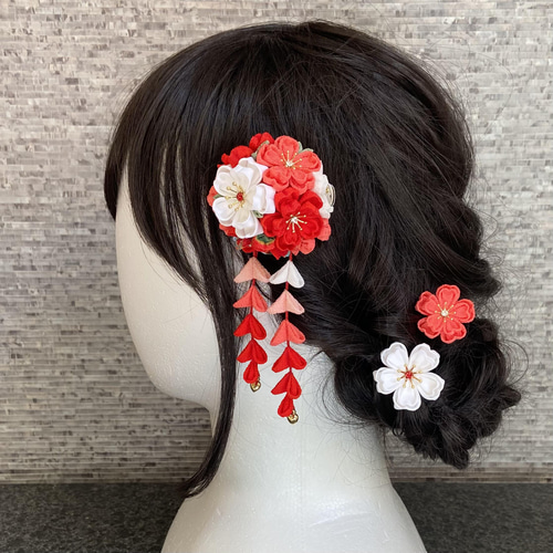 七五三に♡ 桜ブーケのヘアクリップ +Uピンset 赤 紅白 *つまみ細工