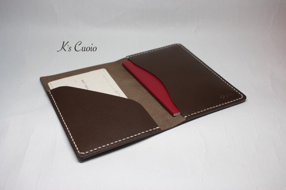 ヌメ革 手縫いのパスポートケース（ダークブラウン色）【送料無料】 6枚目の画像