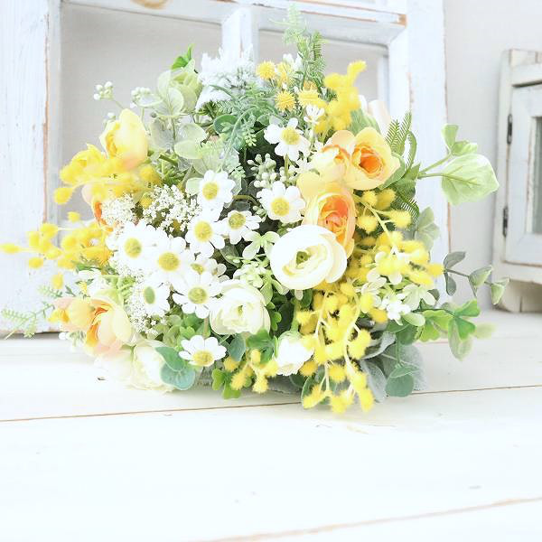 ミモザとマトリカリアのナチュラルブーケ　ガーデンウェディング　前撮り　マタフォト407