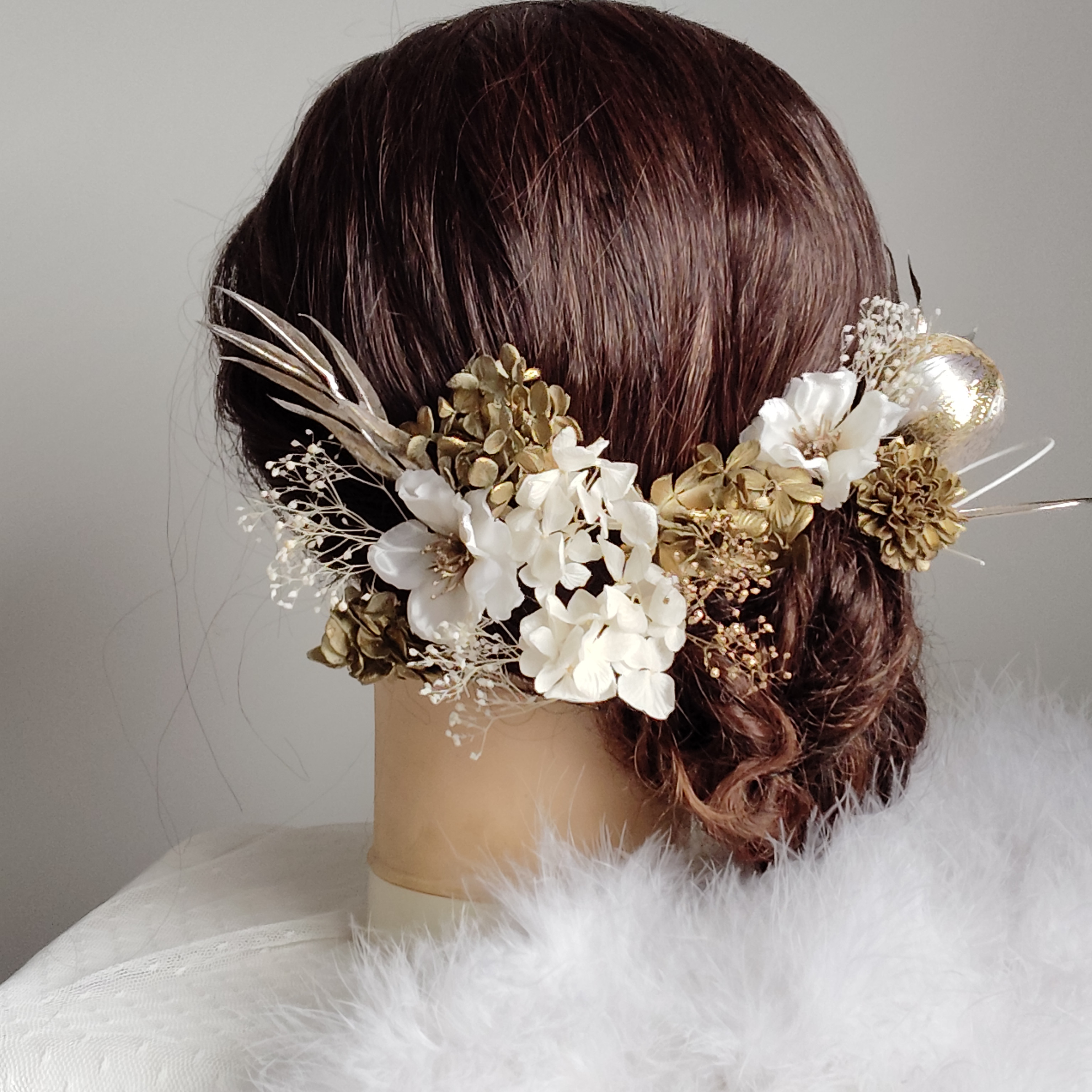 咲結＿＿林檎の花の髪飾り　卒業式　成人式 　結婚式　髪飾り 　色打掛　振袖　着物　袴　和装　フォトウェディング　白金