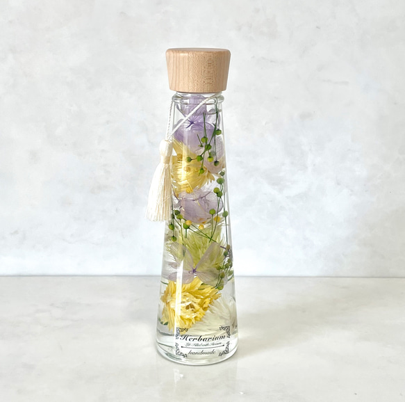 ハーバリウム。お供え用。水やりのいらない仏花(哀悼)お彼岸やお盆の