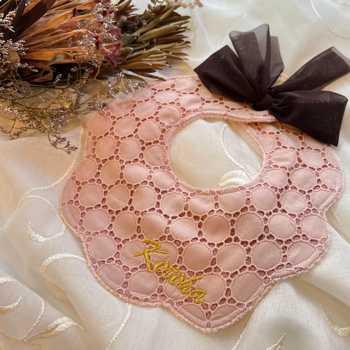 5381 ハンドメイドスタイ　うさ耳　ハート　リボン　ベビースタイ 5381 ハンドメイドスタイうさ耳ハートリボンベビースタイ