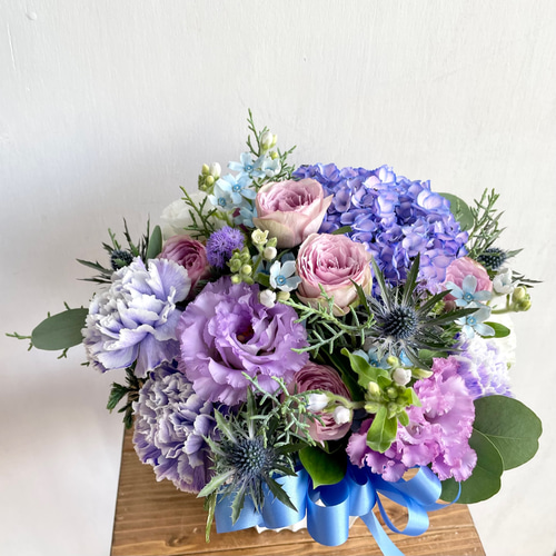 楽天市場】フラワーアレンジ 花 季節のおまかせ 生花アレンジ S