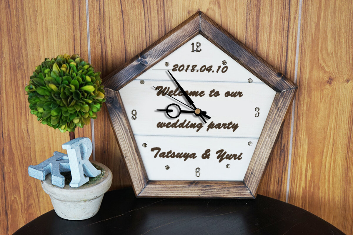 木製ペンタゴン（五角形）時計・文字入れ