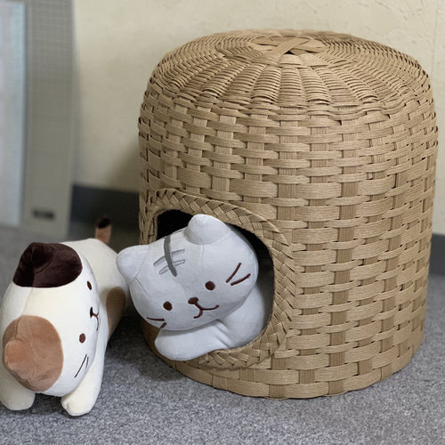 未使用　猫ちぐら　大サイズ　　猫ちゃん安心の天井穴無しのドーム型 受注製作】猫ちゃん快適♡ドーム型ねこちぐら☆入り口はサークル型♡夏