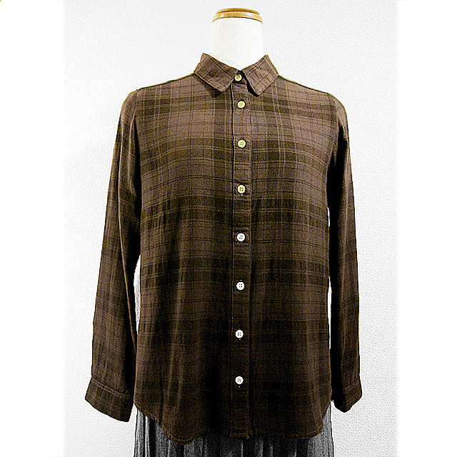 長袖コットンシャツ（チェック模様）（ボカシ染）（こげ茶色濃淡）