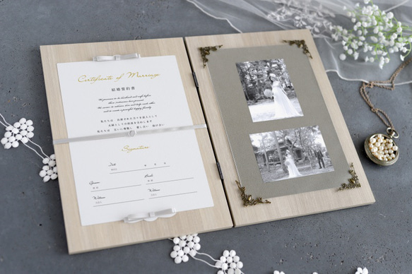 結婚式でのオススメアイテム♪木製ブック　木製の結婚証明書×フォトフレーム 1枚目の画像