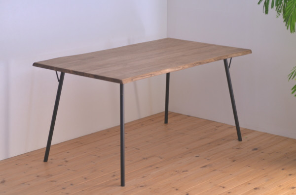 国産クリ無垢材 耳付き古材風テーブル・アンティーク仕上げ