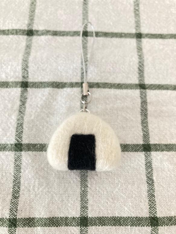 おにぎりのストラップ（羊毛フェルト） キーホルダー みのむし 通販