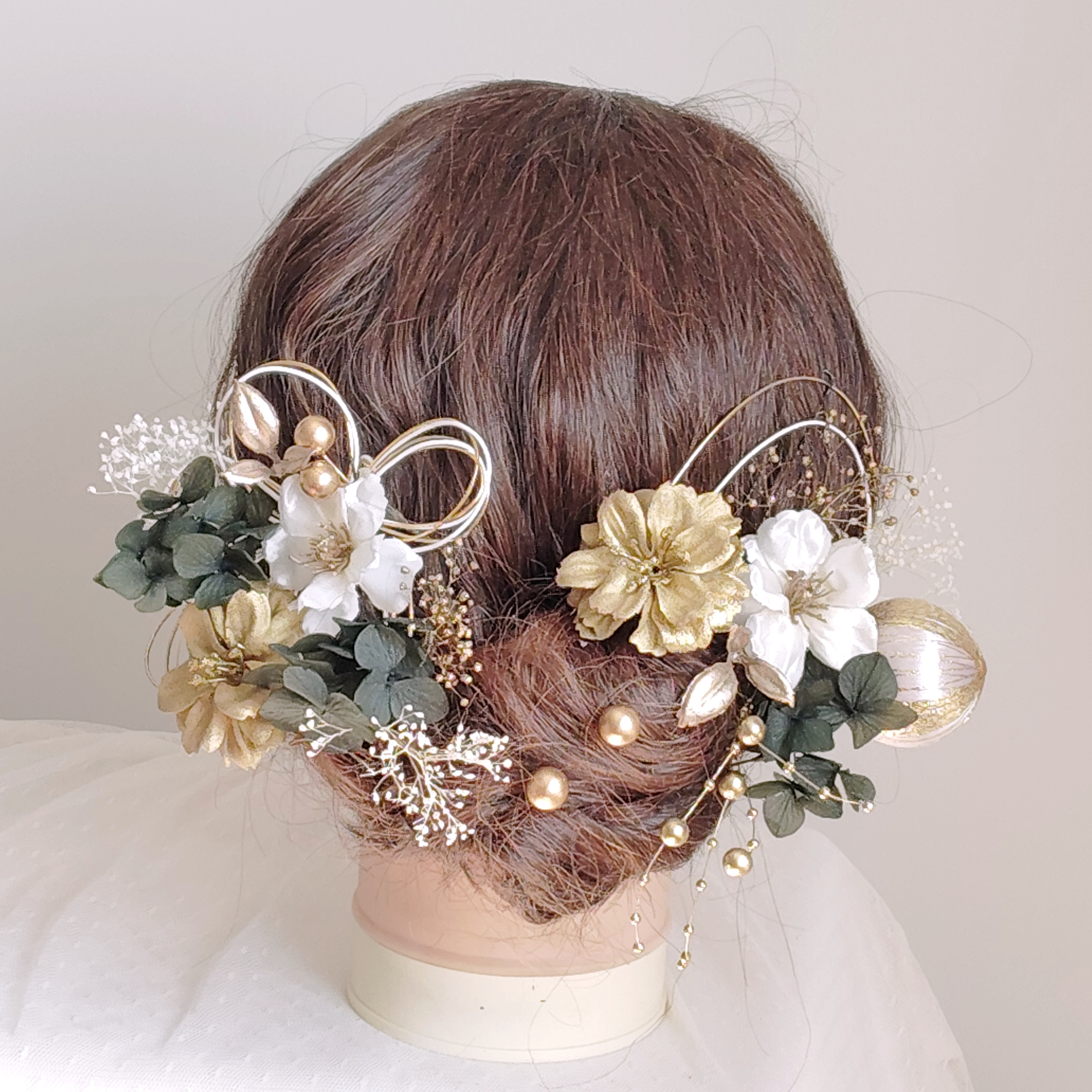 小花とアップルブロッサムの髪飾り　枝垂れパール　パールシャワー　白無垢　色打掛　髪飾り　和装　成人式　結婚式　卒業式　袴