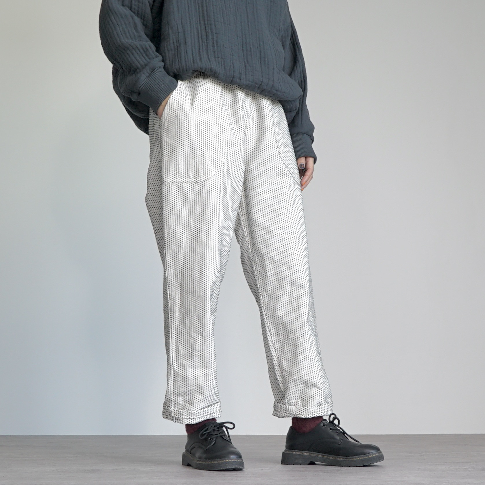 一本刺し子 スッキリサルエルパンツ/生成り/三河木綿 刺し子織