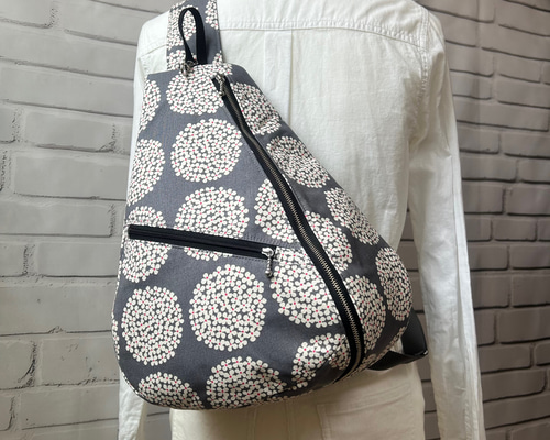 左ききさん しずく型 ワンショルダーバッグ ボディーバック ショルダー