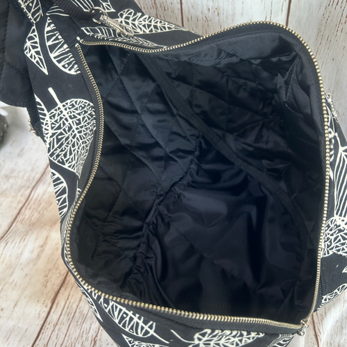 みっく♪(๑ᴖ◡ᴖ๑)♪　しずく型ボディバッグ(L)　ハンドメイド maxresdefault.jpg