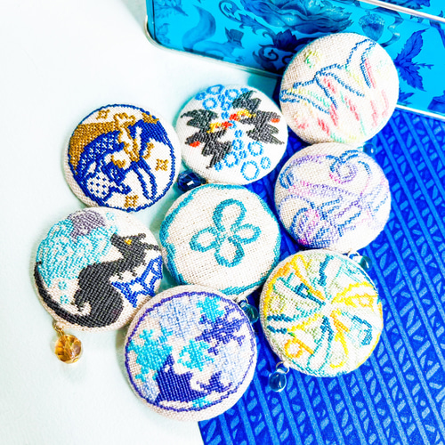 クラゲ水族館 海のいきもの刺繍くるみボタンブローチ/ヘアゴム