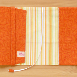 【再販】ブックカバー（文庫判） ～ウキウキ気分で～ 3枚目の画像