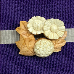 菊の花のブローチ兼帯留め  受注製作 4枚目の画像