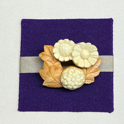 菊の花のブローチ兼帯留め  受注製作 3枚目の画像