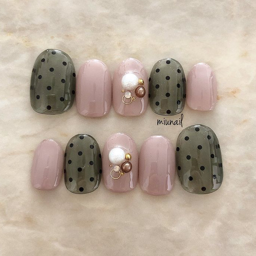 ジェルネイル 127色セット Plu' nail 新下関店（プリュネイル