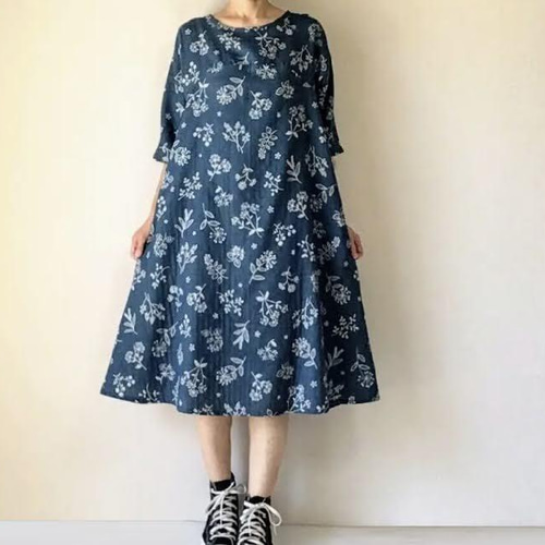 ステッチ刺繍調＊草花柄のフレアワンピース＊やわらかダブルガーゼ 