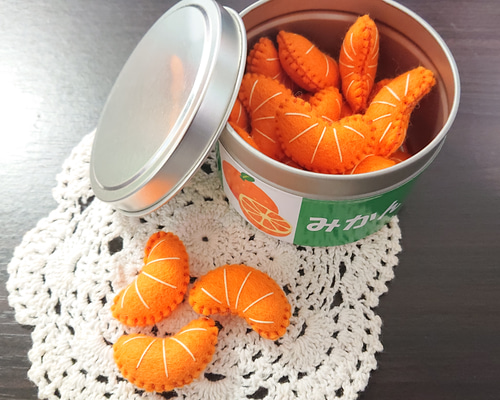 ﾌｪﾙﾄ】みかんの缶詰 おもちゃ・人形 Saeko 通販 6188572｜Creema(クリーマ)