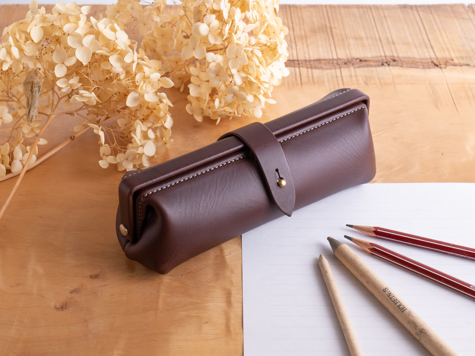 Paka-pen #チョコ　イタリアンレザーのペンケース　入学祝い、就職祝いにも