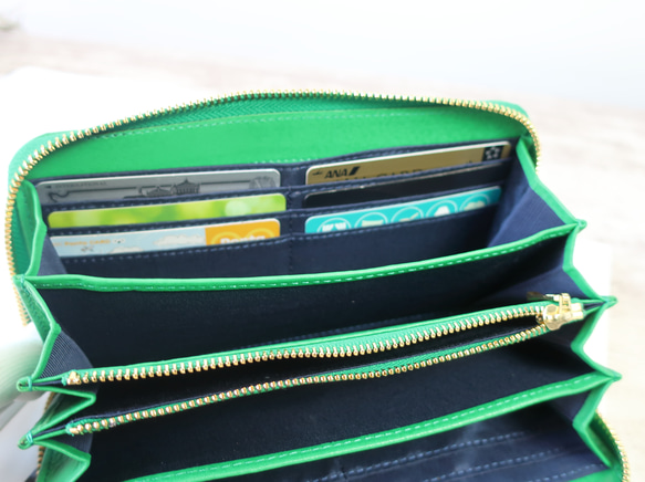 《一番人気！選べる7色》ラウンドファスナー・長財布☆彡大容量・カード12枚収納・クロコダイル型押しレザー・くすみカラー 10枚目の画像