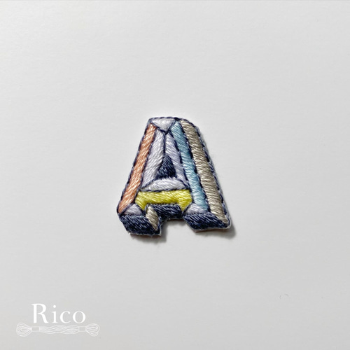 タータンチェックのアルファベットアイロンワッペン カット】タータンチェックのアルファベット数字のワッペン【4.5cm